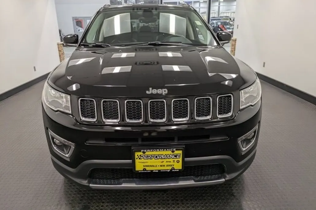 2018 Jeep Compass Limited photo 1