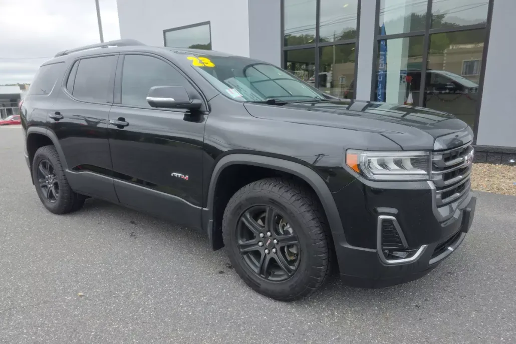 2023 Gmc Acadia AT4 photo 1
