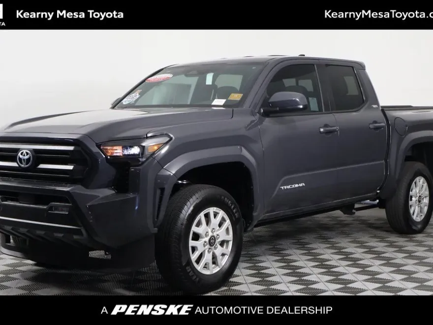 2025 Toyota Tacoma SR5 photo 1