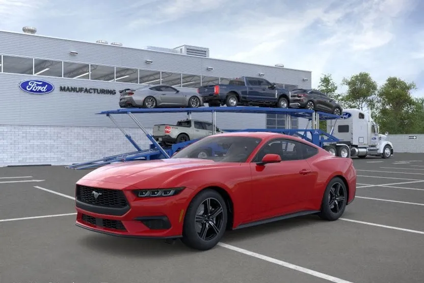 2025 Ford Mustang EcoBoost photo 1