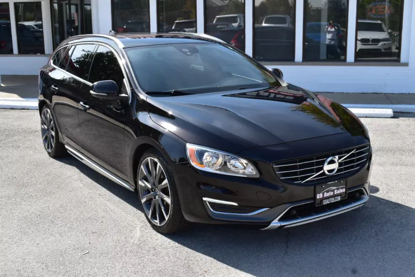 2015 Volvo V60 T5 Drive-E Premier photo 1