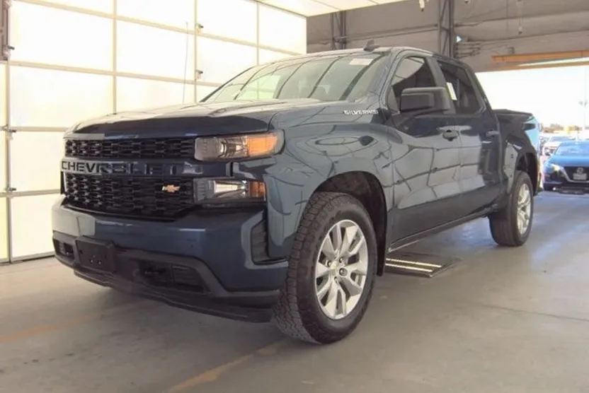2020 Chevrolet Silverado 1500 Custom photo 1