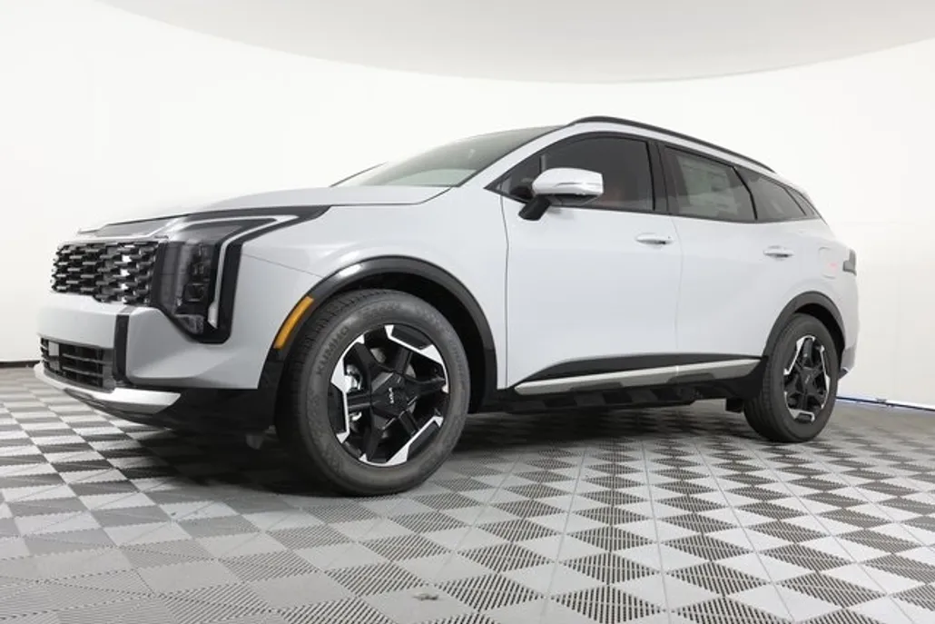 2026 Kia Sportage SX photo 1