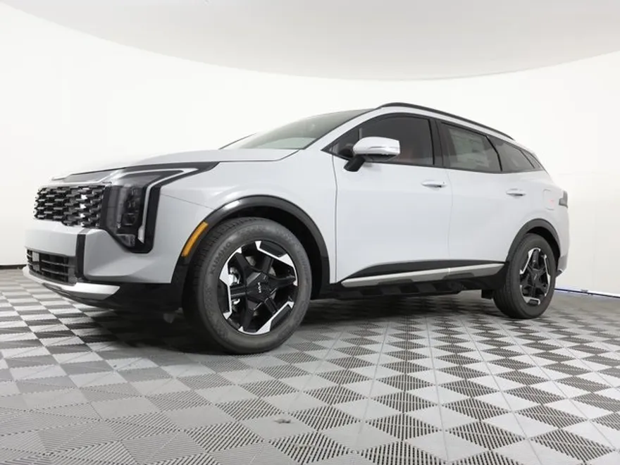 2026 Kia Sportage SX photo 1