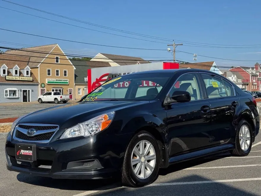 2012 Subaru Legacy 2.5i Premium photo 1