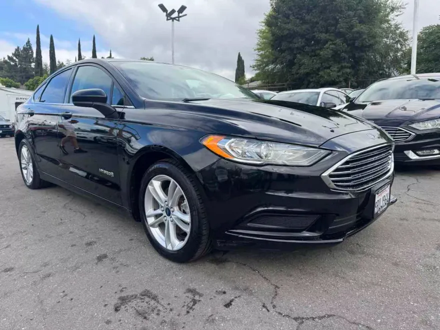 2018 Ford Fusion Hybrid SE photo 1