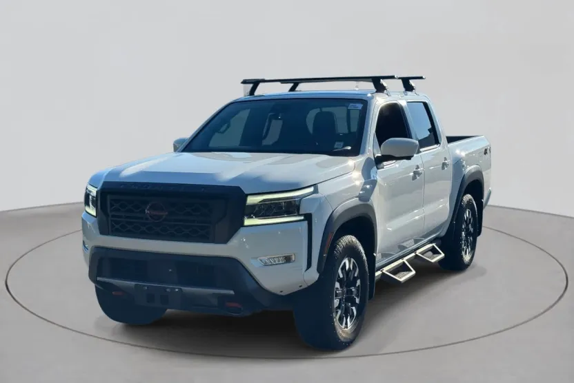 2023 Nissan Frontier PRO-4X photo 1