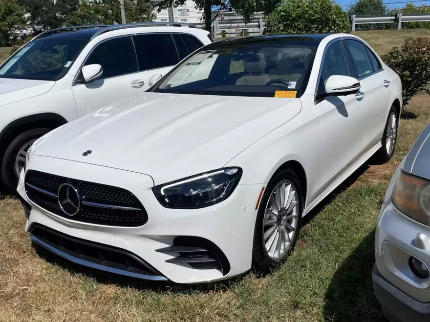 2023 Mercedes Benz E 450 4MATIC photo 1
