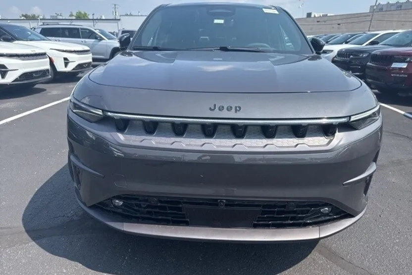 2025 Jeep Wagoneer S Launch Edition photo 1