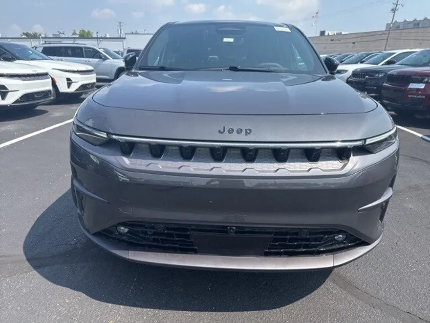 2025 Jeep Wagoneer S Launch Edition photo 1