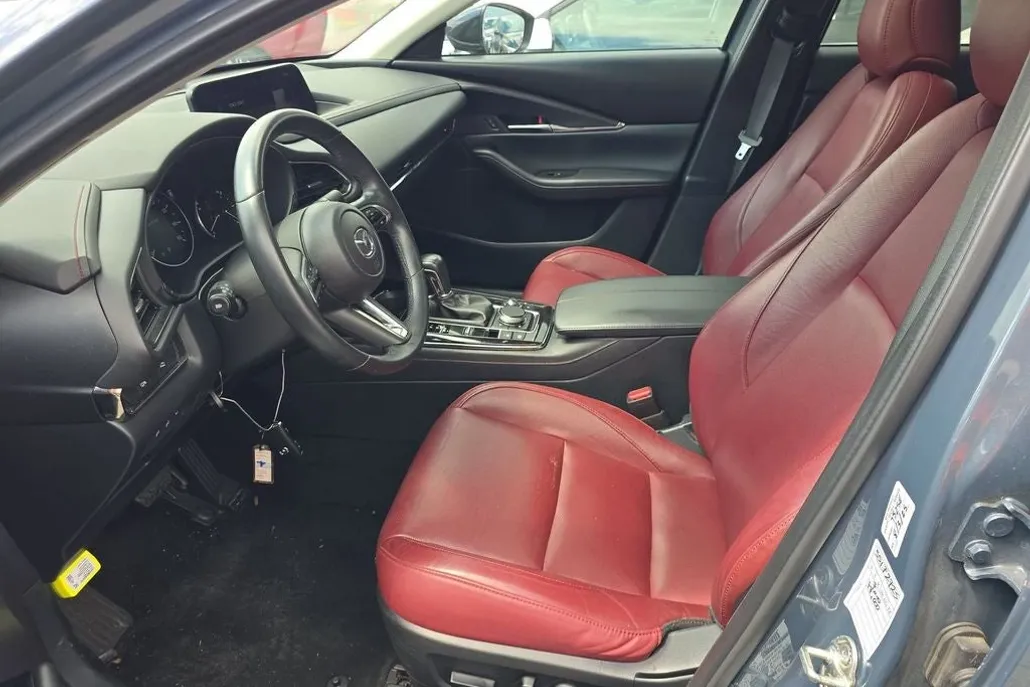 2024 Mazda CX-30 2.5 S Carbon photo 1
