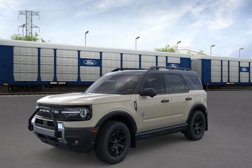 2025 Ford Bronco Sport Outer Banks photo 1