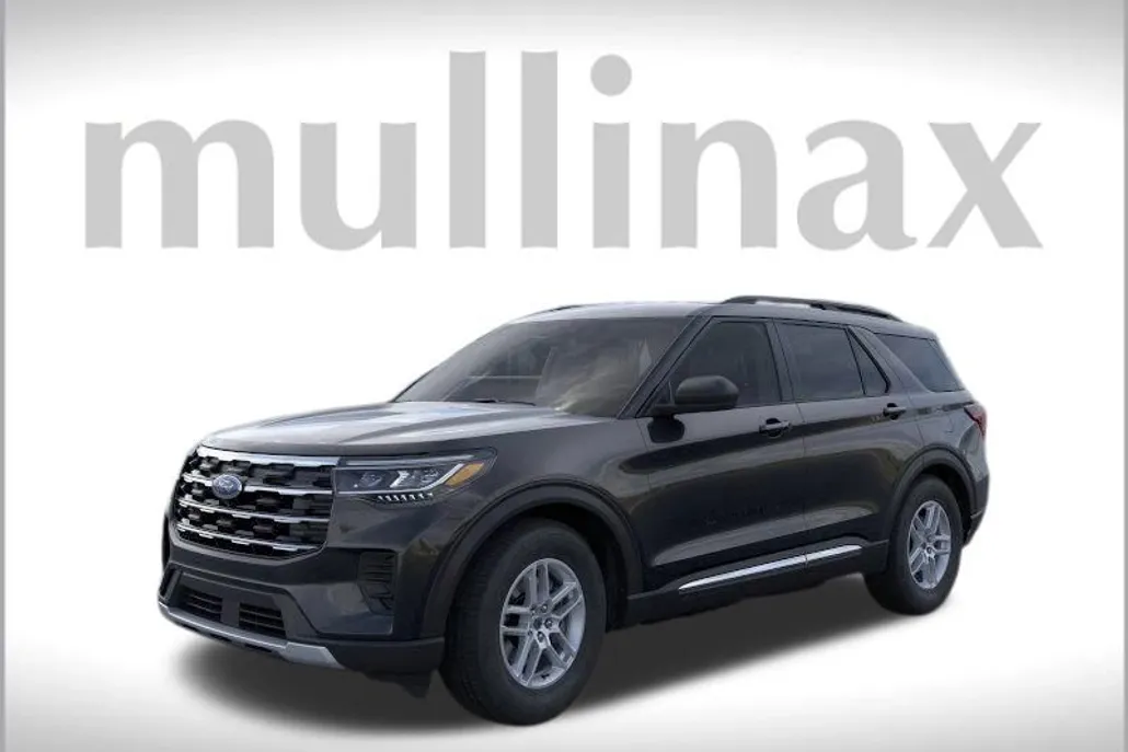 2025 Ford Explorer photo 1