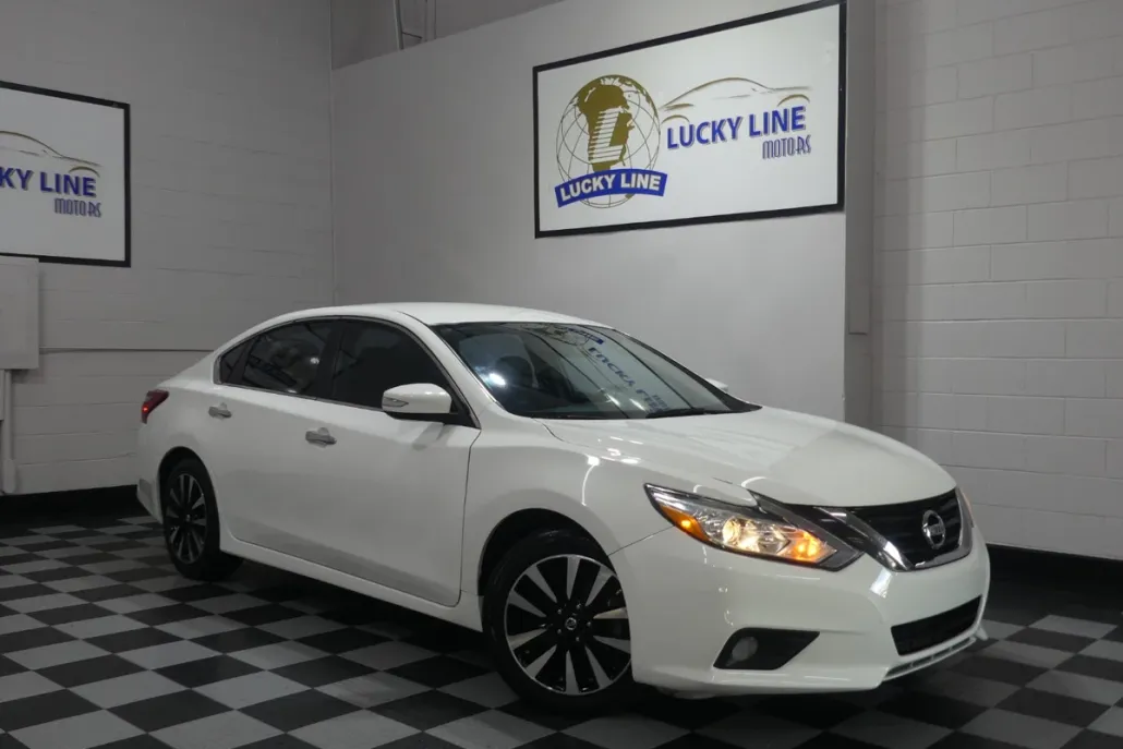 2018 Nissan Altima SL photo 1