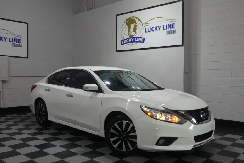 2018 Nissan Altima SL photo 1