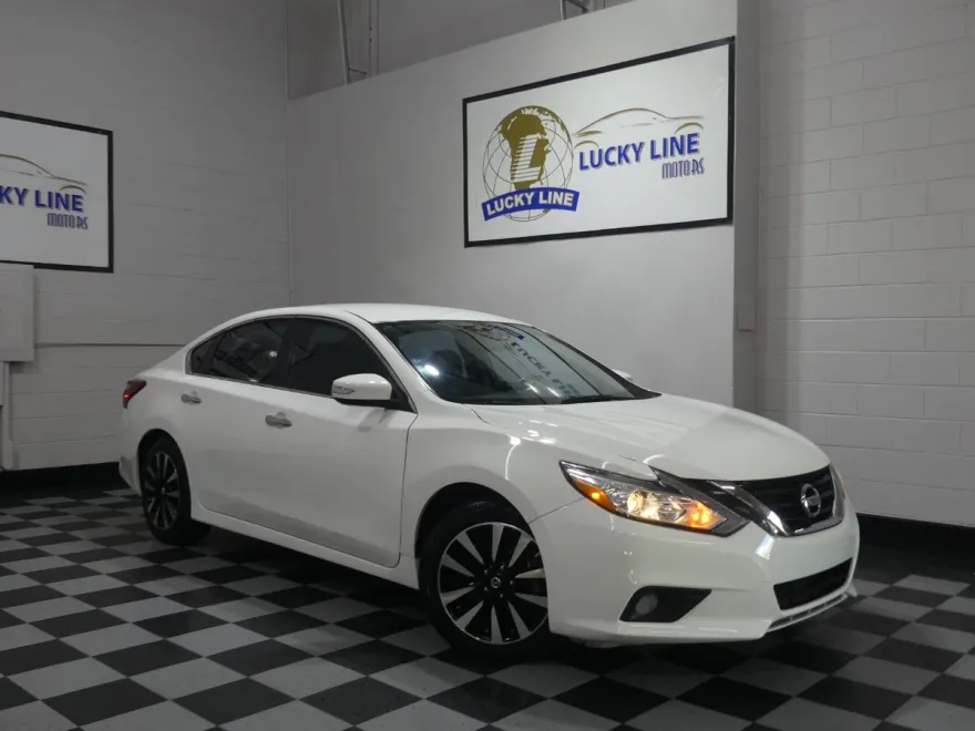 2018 Nissan Altima SL photo 1