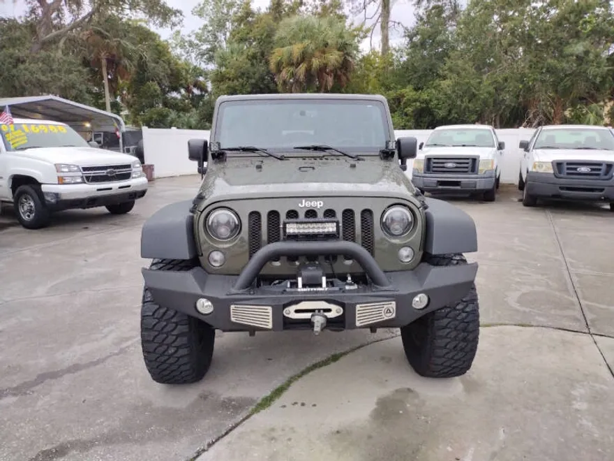 2015 Jeep Wrangler Rubicon photo 1