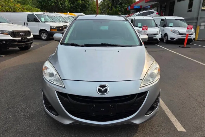 2012 Mazda Mazda5 Sport photo 1