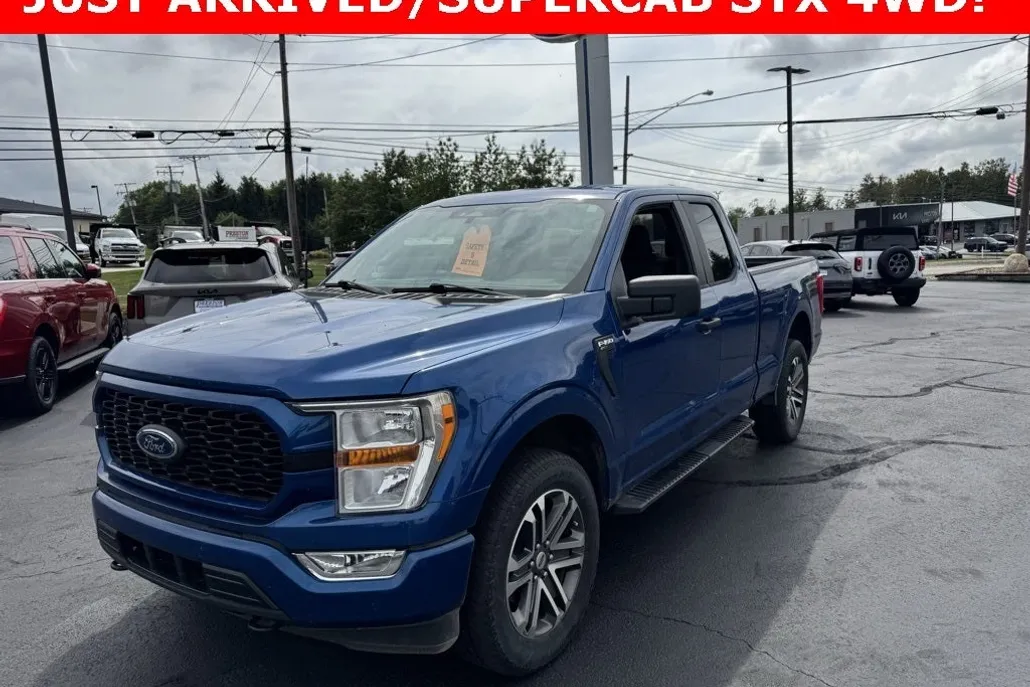 2022 Ford F-150 XL photo 1