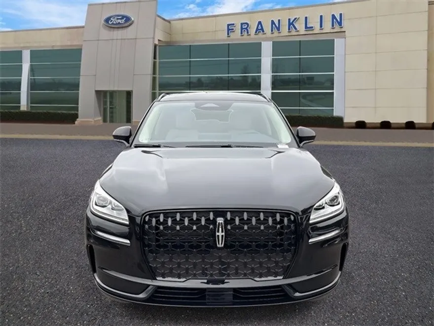 2025 Lincoln Corsair Grand Touring photo 1