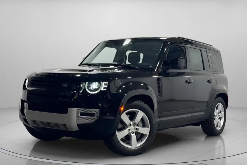 2025 Land Rover Defender 110 S photo 1