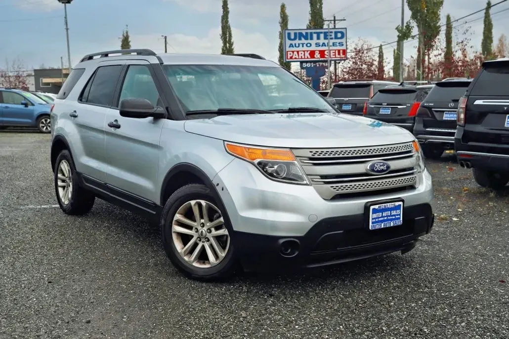 2015 Ford Explorer Sport photo 1