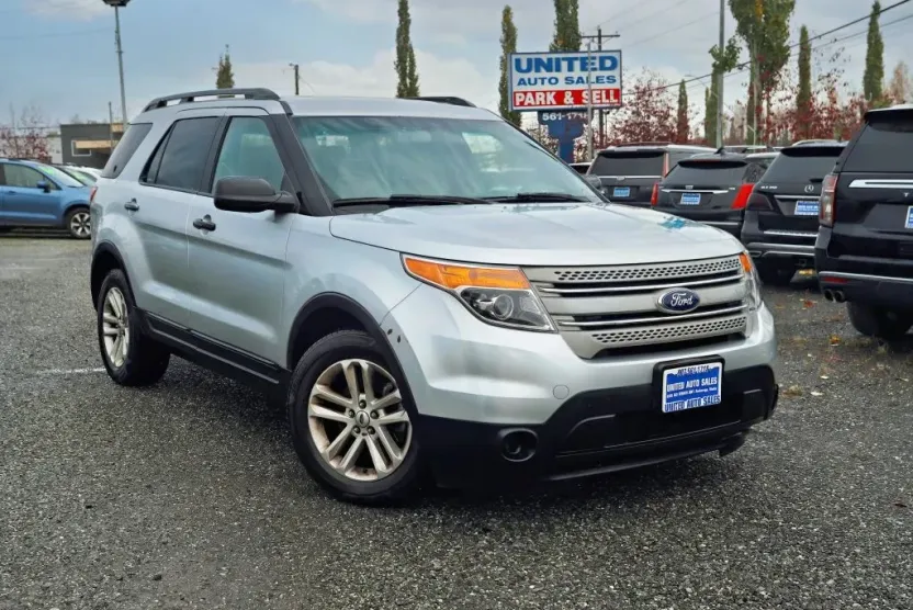 2015 Ford Explorer Sport photo 1