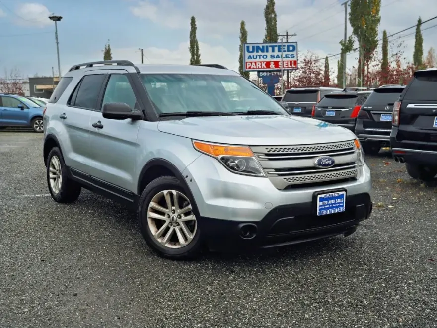 2015 Ford Explorer Sport photo 1
