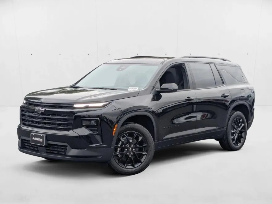 2026 Chevrolet Traverse photo 1