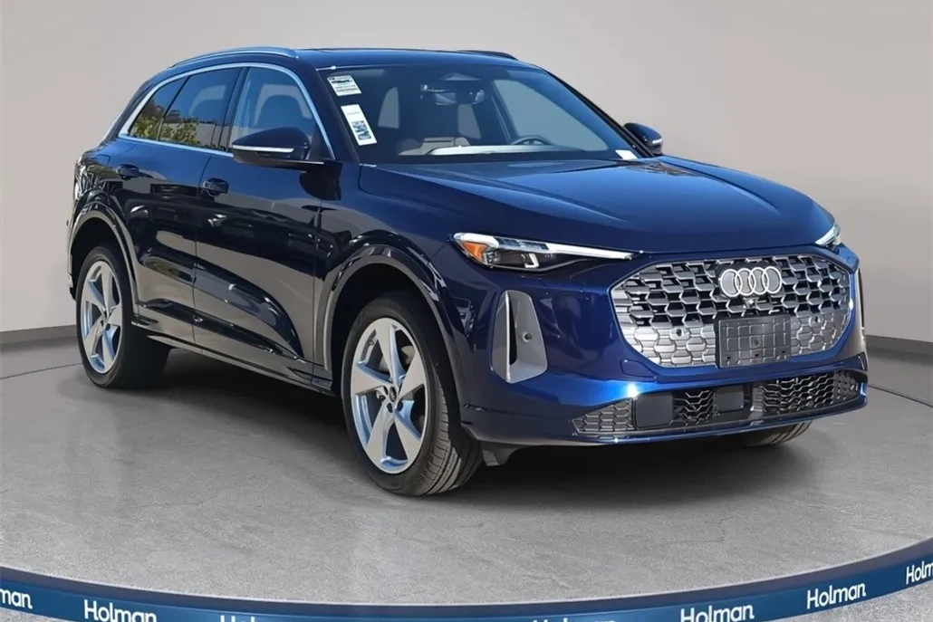 2025 Audi Q5 2.0T Premium Plus photo 1