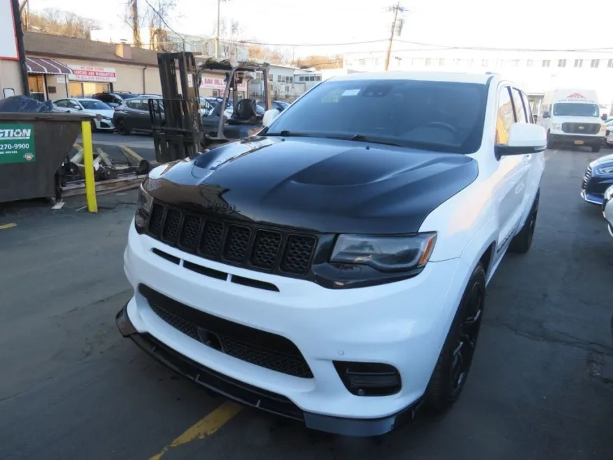 2018 Jeep Grand Cherokee SRT8 photo 1