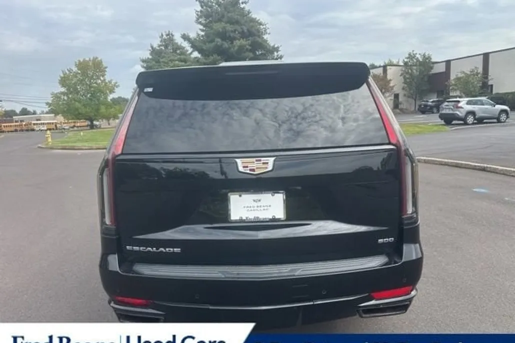 2021 Cadillac Escalade ESV Sport Platinum photo 1