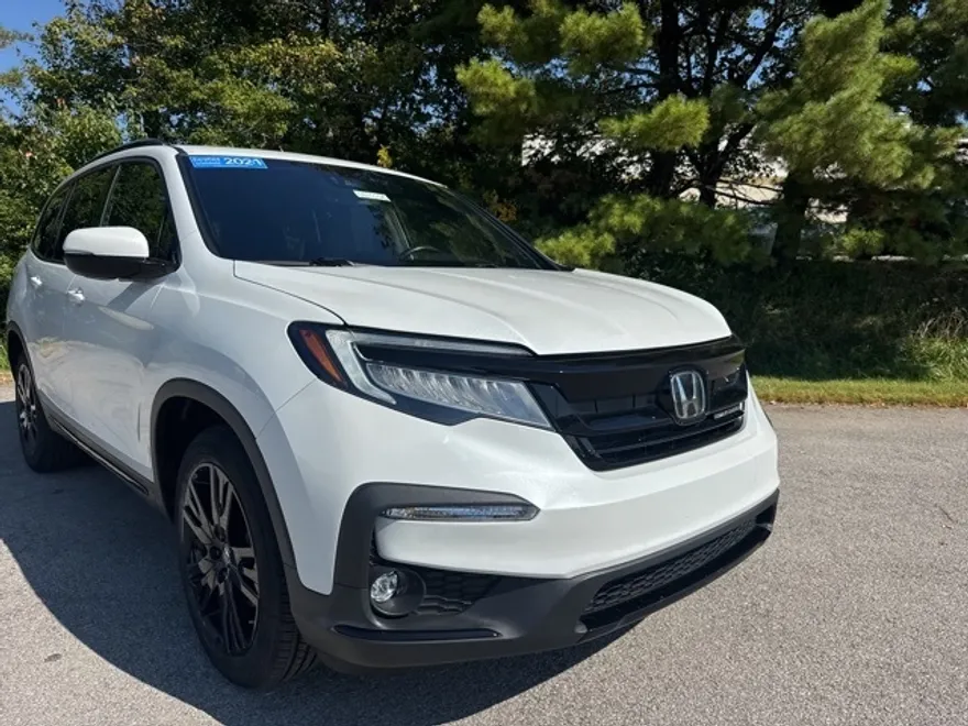 2021 Honda Pilot Black Edition photo 1