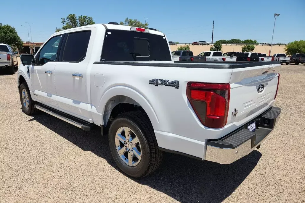 2024 Ford F-150 XLT photo 1