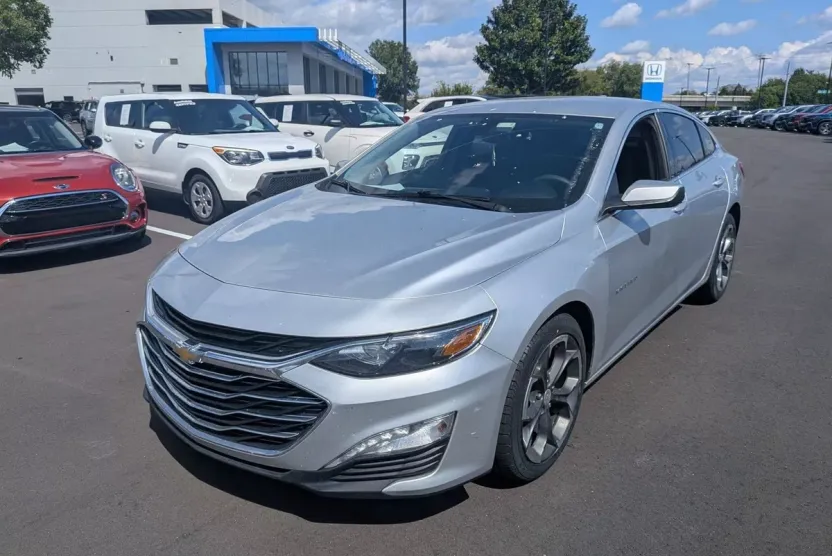 2020 Chevrolet Malibu 1LT photo 1