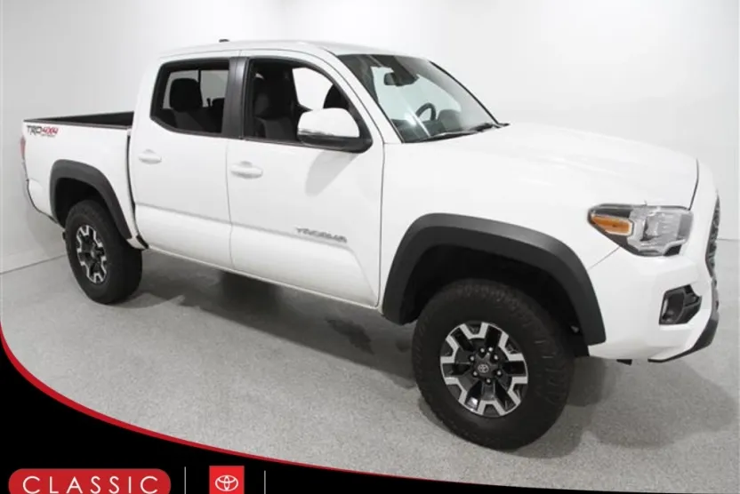 2022 Toyota Tacoma SR V6 photo 1
