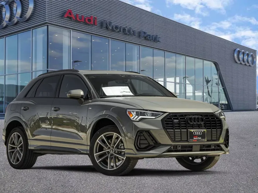 2025 Audi Q3 S line Premium photo 1