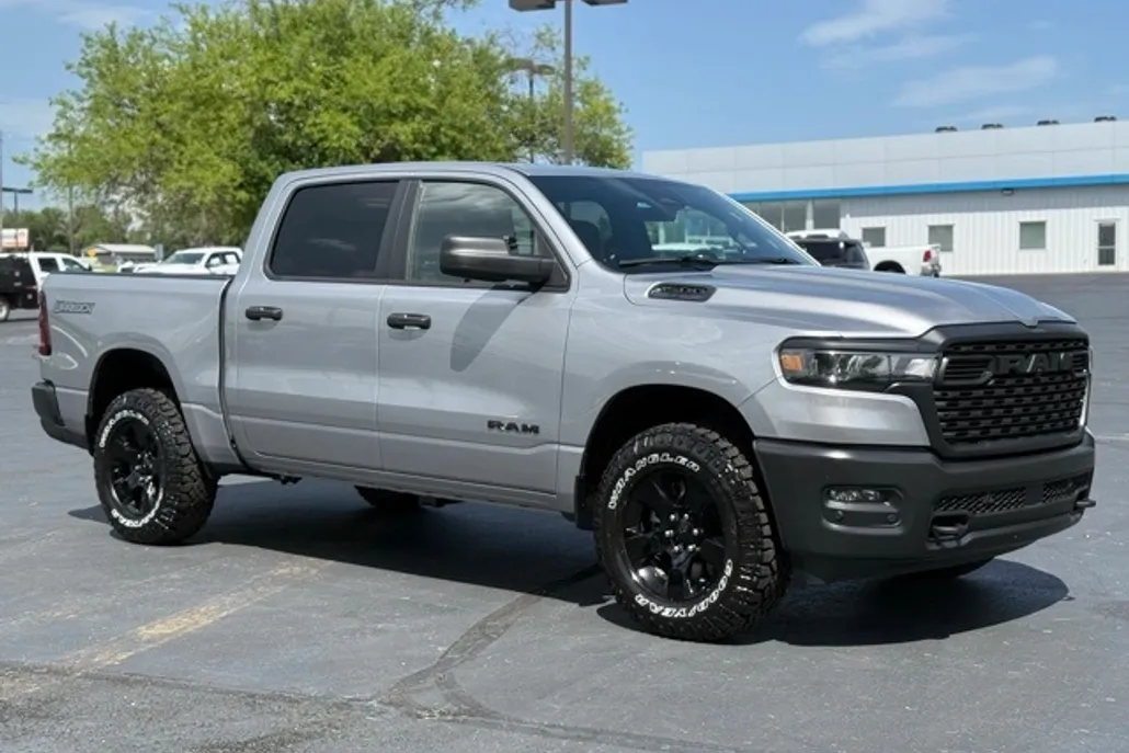 2025 Ram 1500 Warlock photo 1