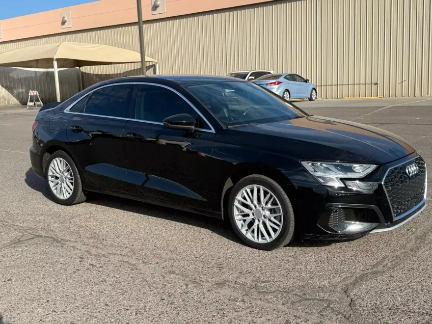 2022 Audi A3 40 Premium photo 1