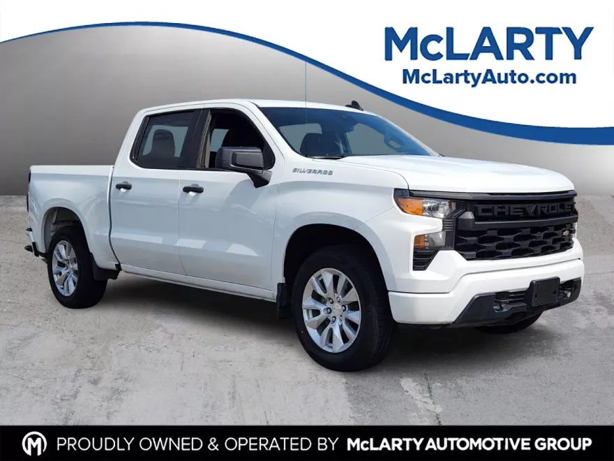 2022 Chevrolet Silverado 1500 Custom photo 1