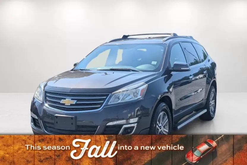 2016 Chevrolet Traverse 2LT photo 1