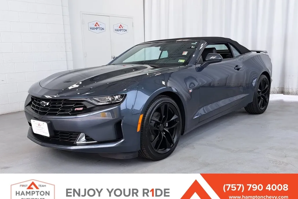 2023 Chevrolet Camaro 2LT photo 1