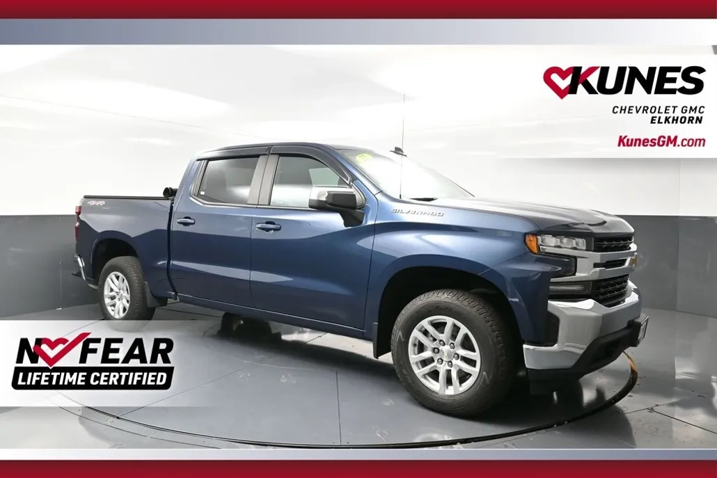 2022 Chevrolet Silverado 1500 LT photo 1