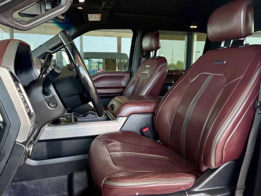2017 Ford F-350 Platinum photo 1