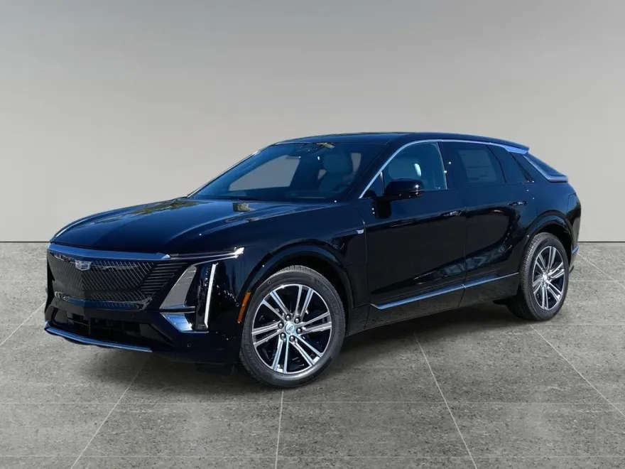 2025 Cadillac Lyriq Luxury photo 1
