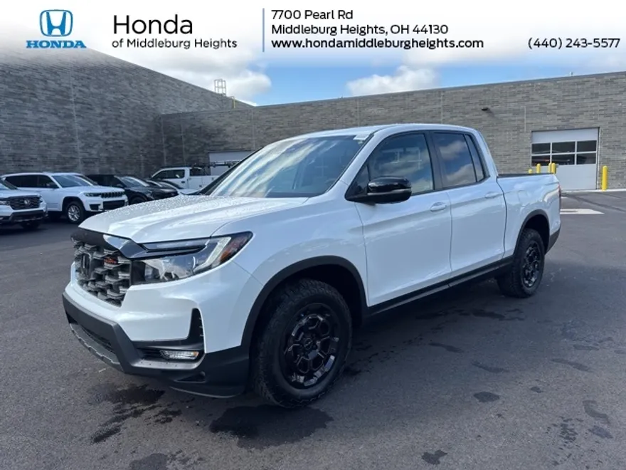 2025 Honda Ridgeline TrailSport photo 1