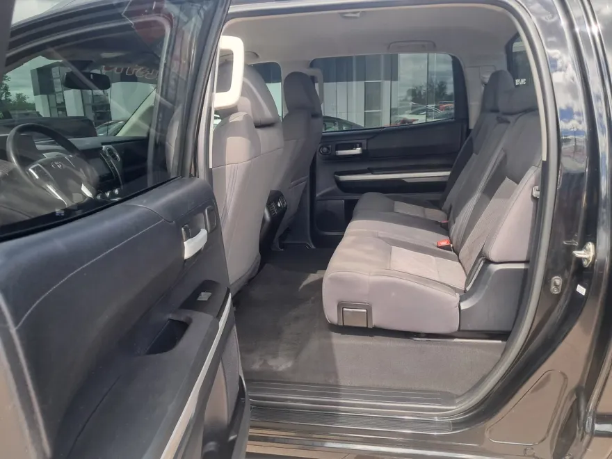 2015 Toyota Tundra SR5 Grade photo 1