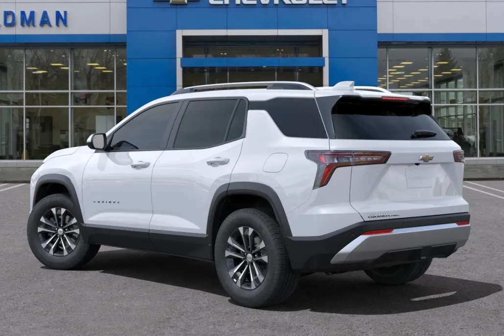 2025 Chevrolet Equinox LT photo 1