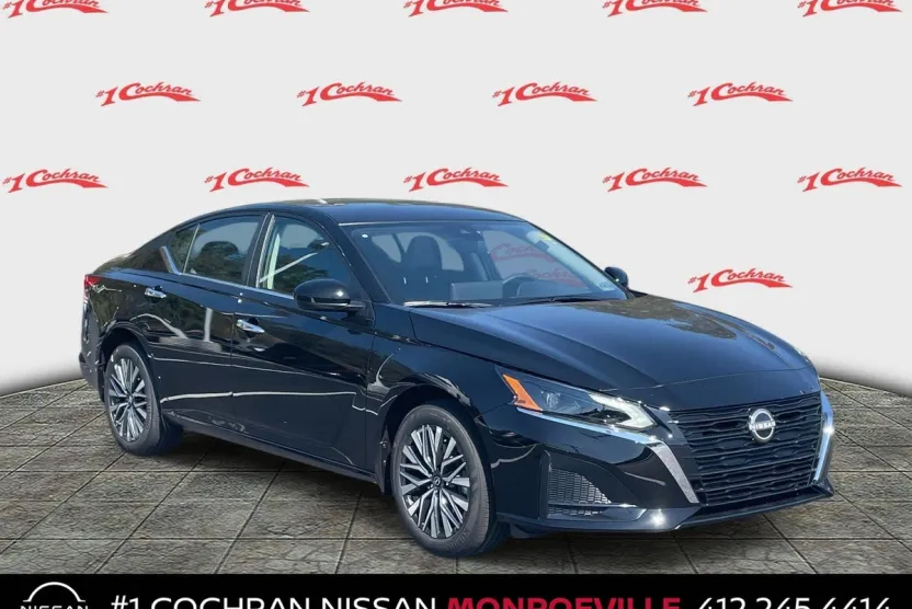 2025 Nissan Altima 2.5 SV photo 1