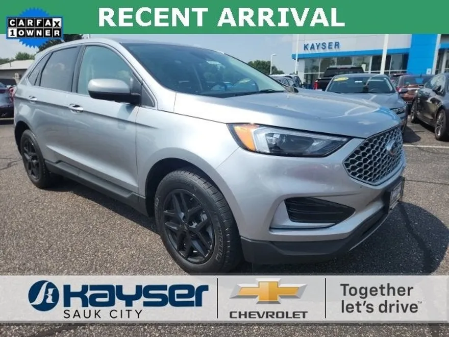 2024 Ford Edge SEL photo 1